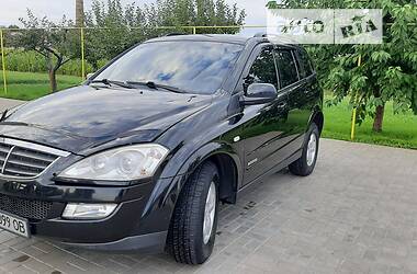 Внедорожник / Кроссовер SsangYong Kyron 2010 в 