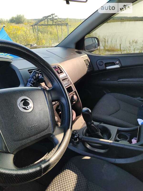 Седан SsangYong Kyron 2010 в Харькове
