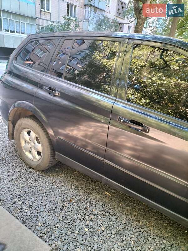 Седан SsangYong Kyron 2010 в Днепре фото 3 Седан SsangYong Kyron 2010 в Днепре