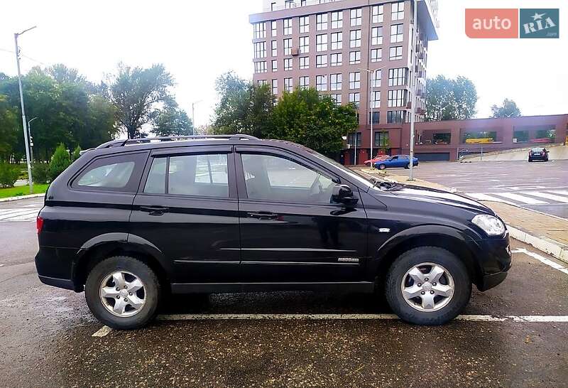 Внедорожник / Кроссовер SsangYong Kyron 2009 в Днепре