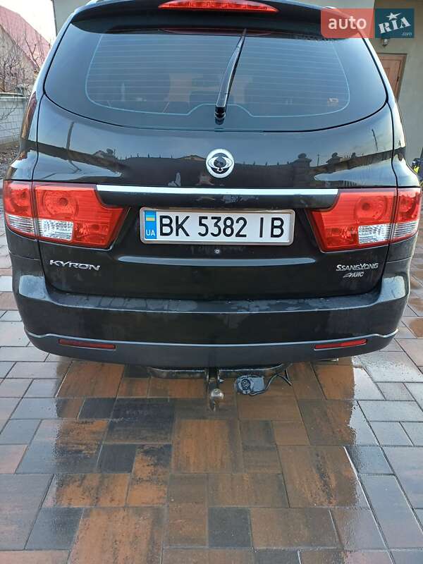 Внедорожник / Кроссовер SsangYong Kyron 2010 в Ровно