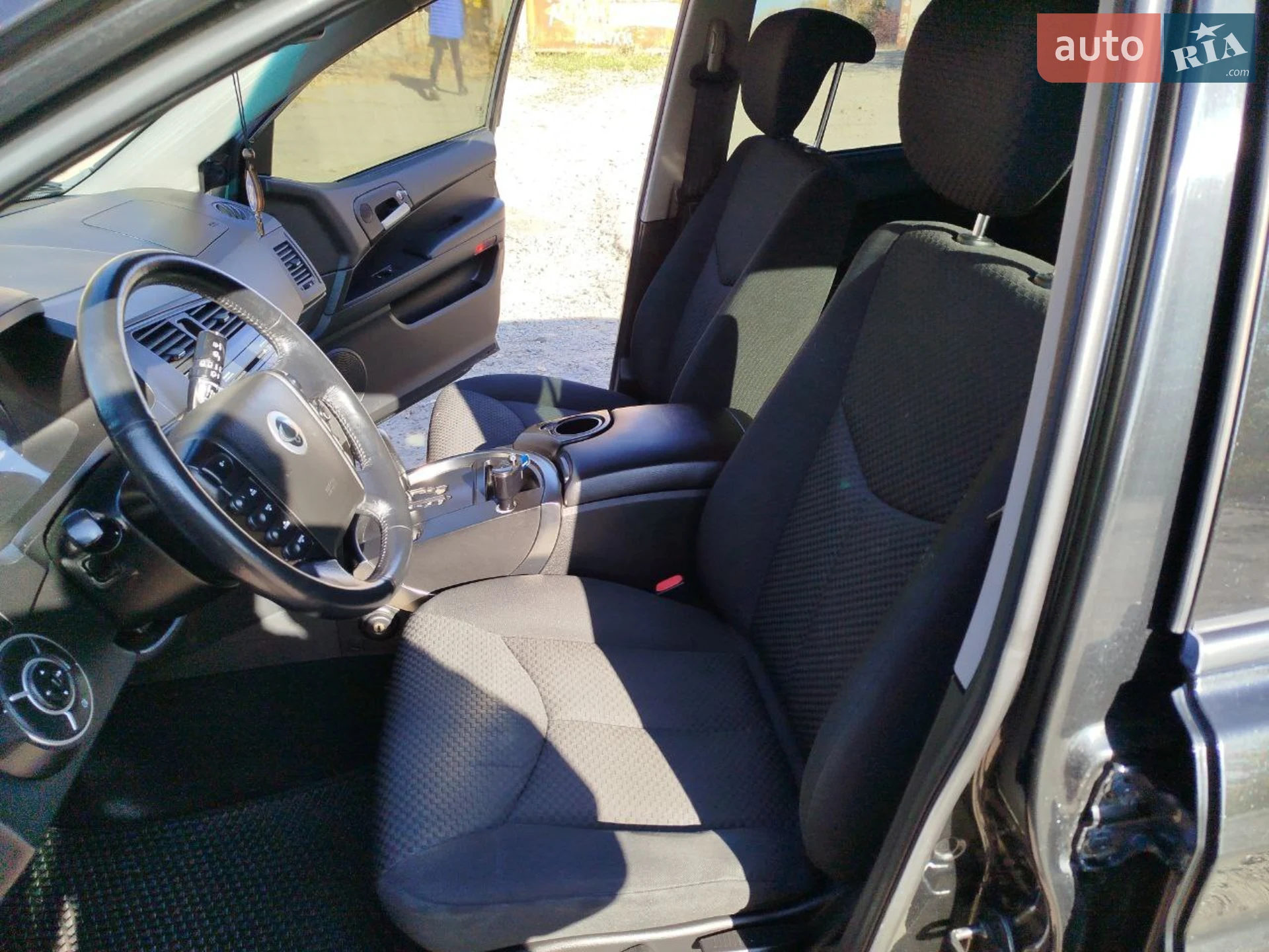 2010 SsangYong Kyron - мініатюра 7