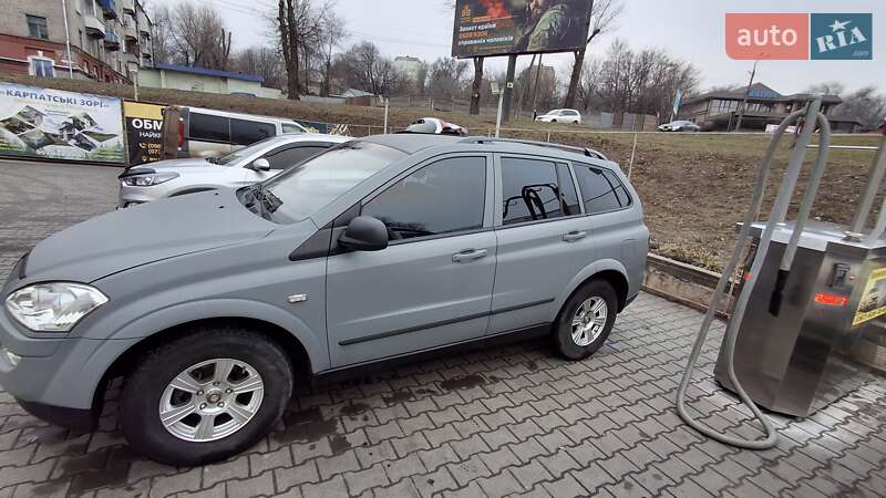 Позашляховик / Кросовер SsangYong Kyron 2011 в 