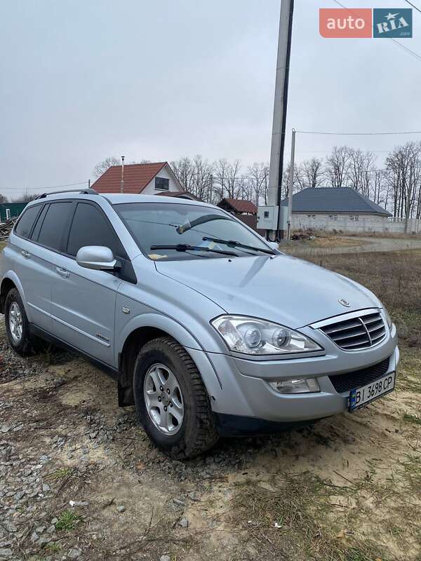 Внедорожник / Кроссовер SsangYong Kyron 2010 в 
