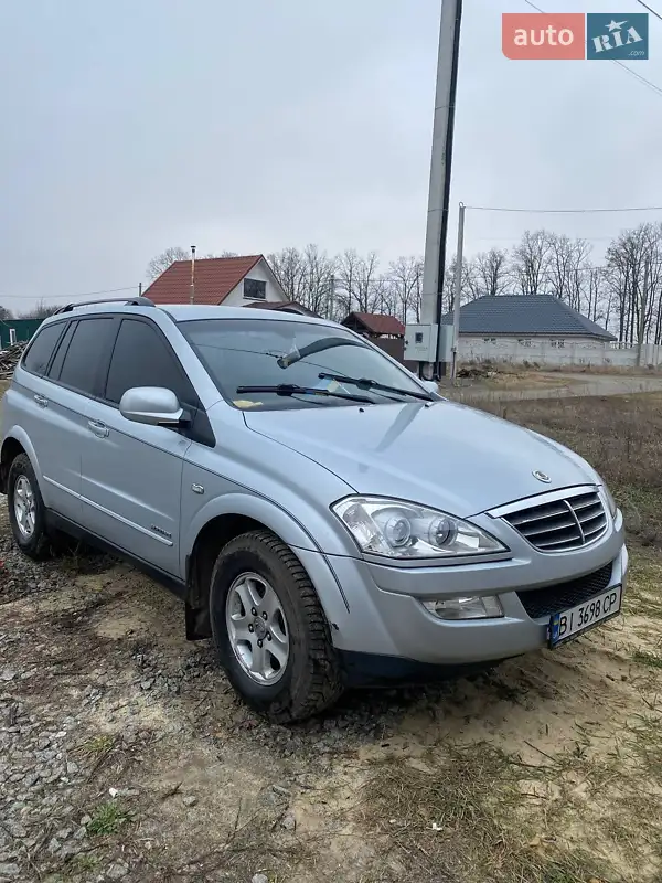 Внедорожник / Кроссовер SsangYong Kyron 2010 в 