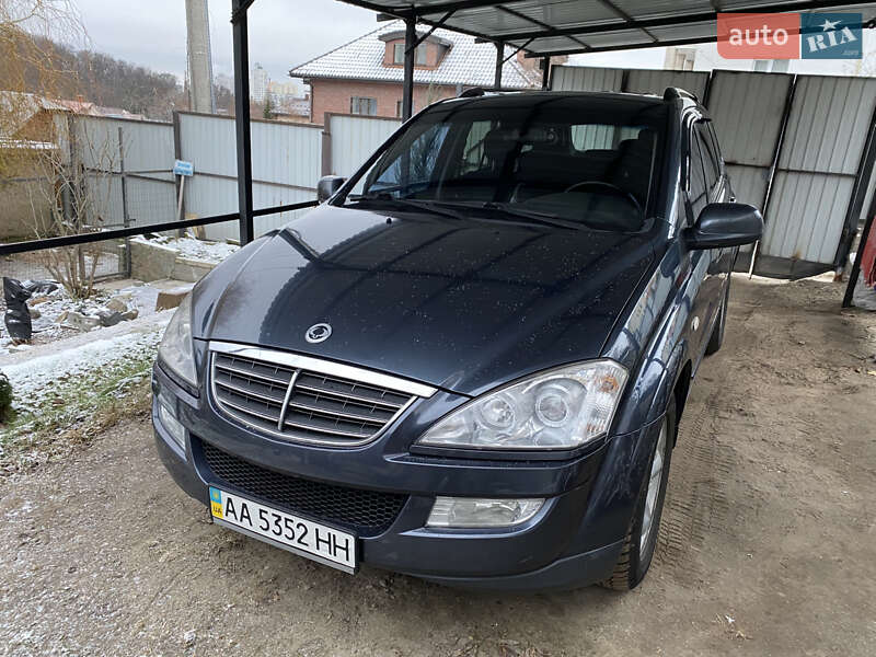 Позашляховик / Кросовер SsangYong Kyron 2008 в 