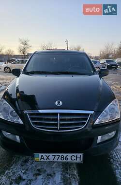 Позашляховик / Кросовер SsangYong Kyron 2010 в 