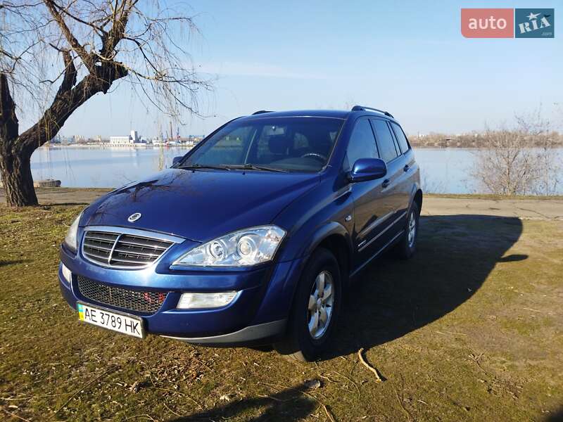 Внедорожник / Кроссовер SsangYong Kyron 2010 в 