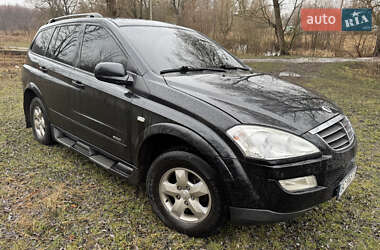 Позашляховик / Кросовер SsangYong Kyron 2010 в 