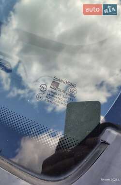 Позашляховик / Кросовер SsangYong Kyron 2010 в 