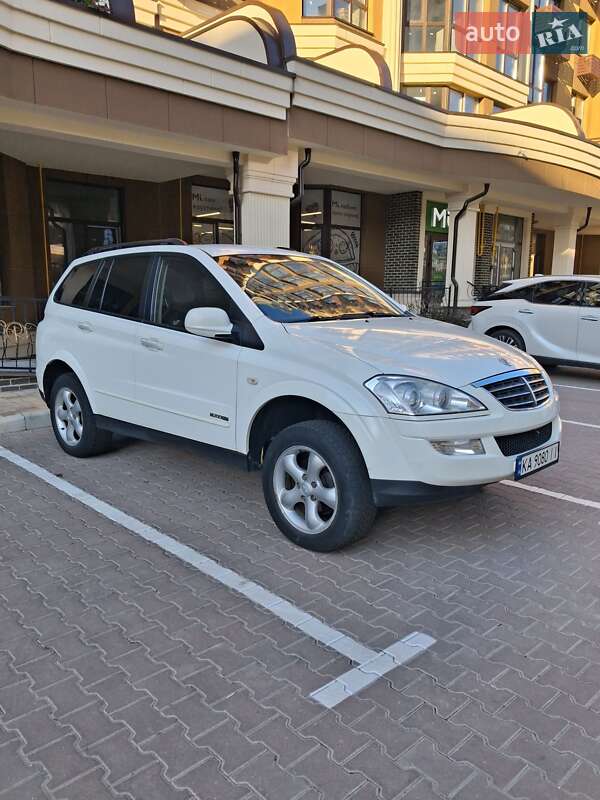 Внедорожник / Кроссовер SsangYong Kyron 2008 в Софиевской Борщаговке