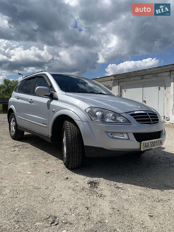 Внедорожник / Кроссовер SsangYong Kyron 2012 в 