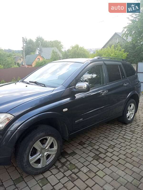 Внедорожник / Кроссовер SsangYong Kyron 2008 в Черновцах