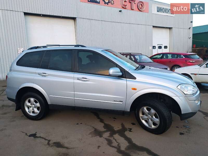 Позашляховик / Кросовер SsangYong Kyron 2010 в Жашківу