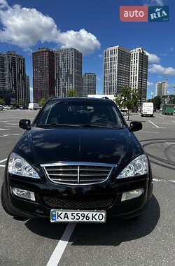 Внедорожник / Кроссовер SsangYong Kyron 2010 в 