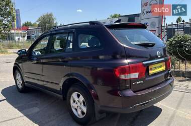 Внедорожник / Кроссовер SsangYong Kyron 2010 в 