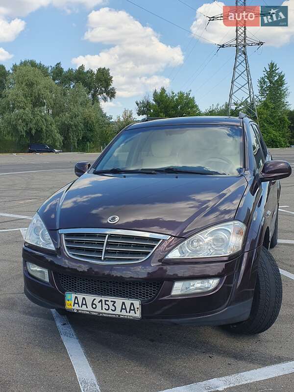 Позашляховик / Кросовер SsangYong Kyron 2010 в 