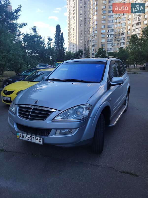 Внедорожник / Кроссовер SsangYong Kyron 2010 в 