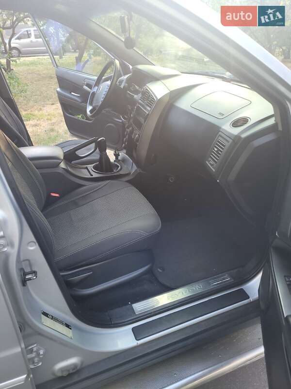 Внедорожник / Кроссовер SsangYong Kyron 2010 в Киеве