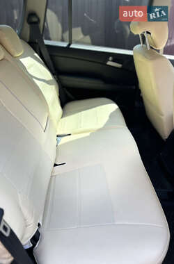 Внедорожник / Кроссовер SsangYong Kyron 2010 в 