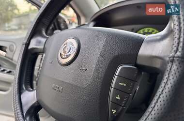 Позашляховик / Кросовер SsangYong Kyron 2008 в 