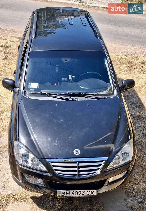 Внедорожник / Кроссовер SsangYong Kyron 2009 в 
