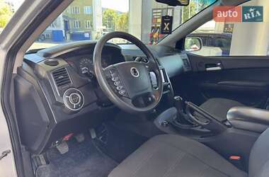 Позашляховик / Кросовер SsangYong Kyron 2010 в 