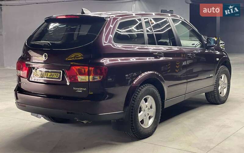 Внедорожник / Кроссовер SsangYong Kyron 2010 в Черновцах