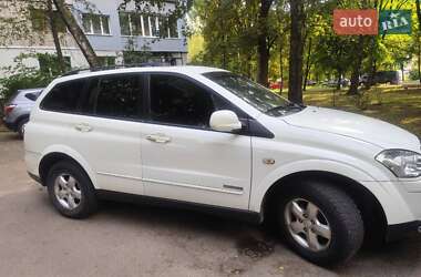 Позашляховик / Кросовер SsangYong Kyron 2009 в 
