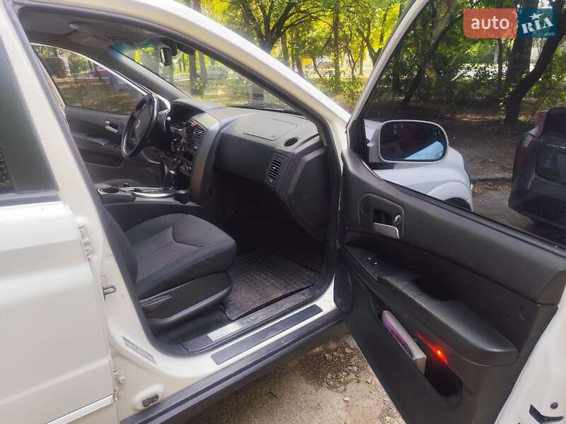 Внедорожник / Кроссовер SsangYong Kyron 2009 в Львове