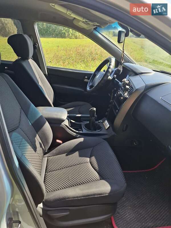 Позашляховик / Кросовер SsangYong Kyron 2010 в Корюківці