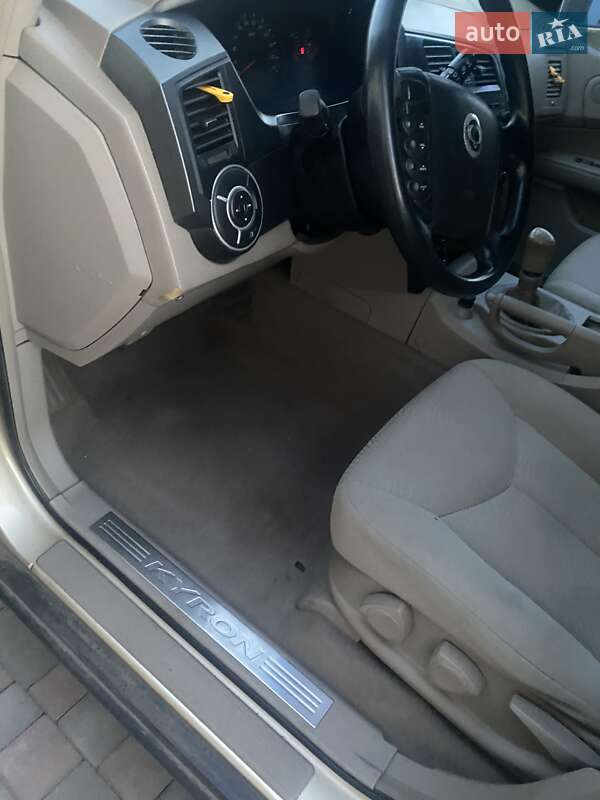 Позашляховик / Кросовер SsangYong Kyron 2007 в Глобиному