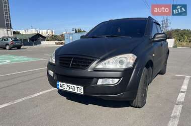 Седан SsangYong Kyron 2013 в 