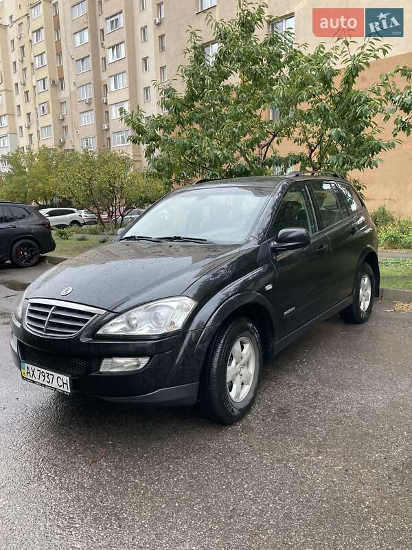 Внедорожник / Кроссовер SsangYong Kyron 2010 в 