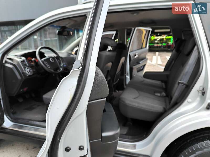 Позашляховик / Кросовер SsangYong Kyron 2010 в Києві фото 7 Позашляховик / Кросовер SsangYong Kyron 2010 в Києві