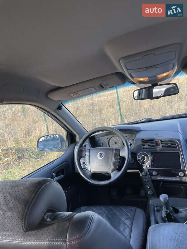 Позашляховик / Кросовер SsangYong Kyron 2010 в Києві