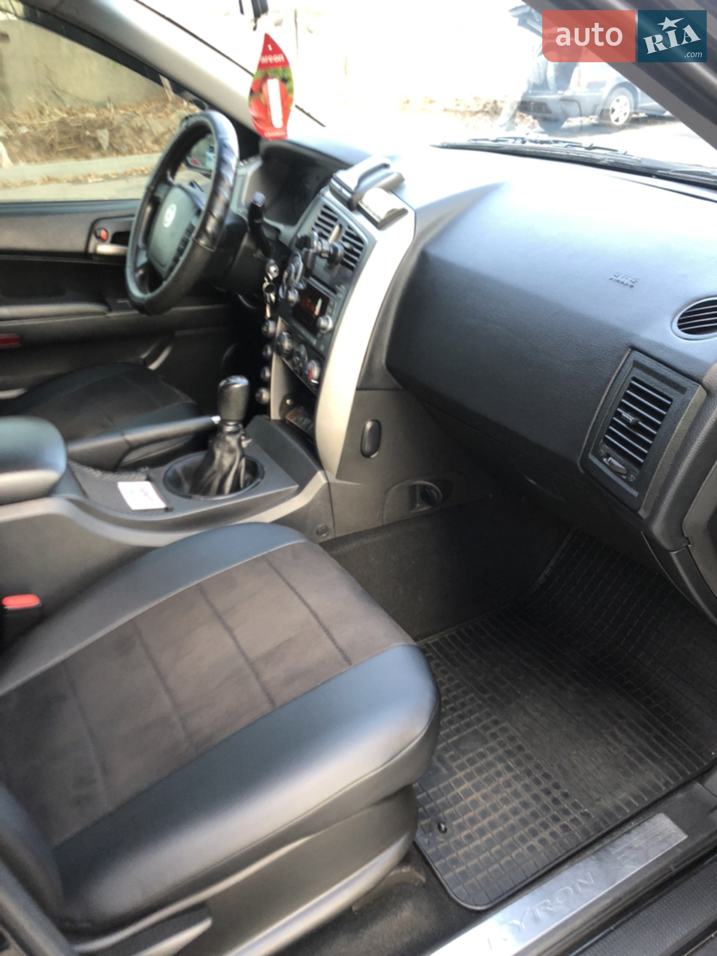 2013 SsangYong Kyron - мініатюра 9