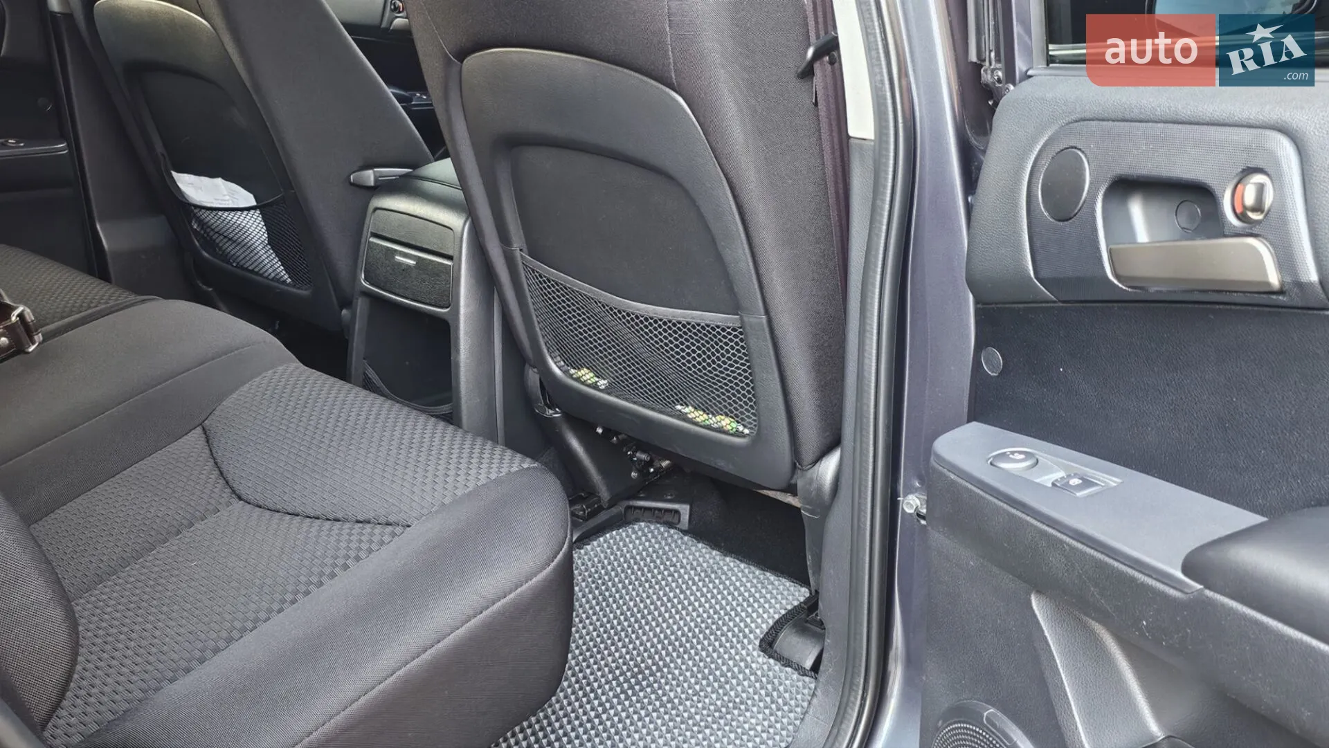 2012 SsangYong Kyron - мініатюра 17