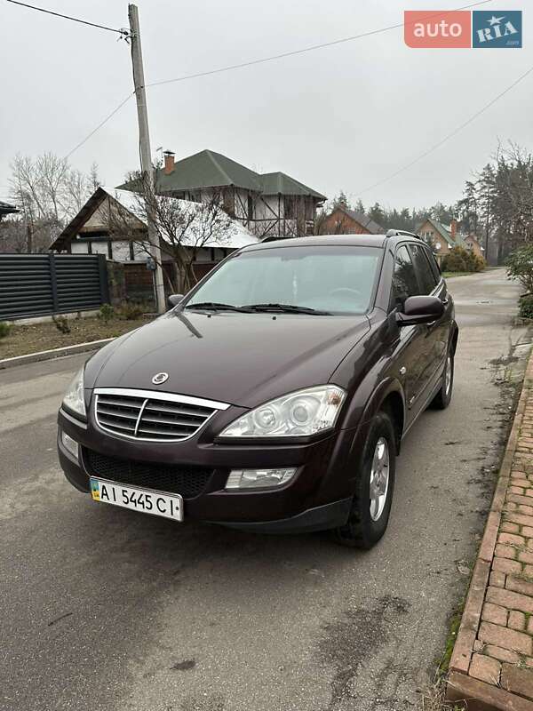 Внедорожник / Кроссовер SsangYong Kyron 2010 в Обухове