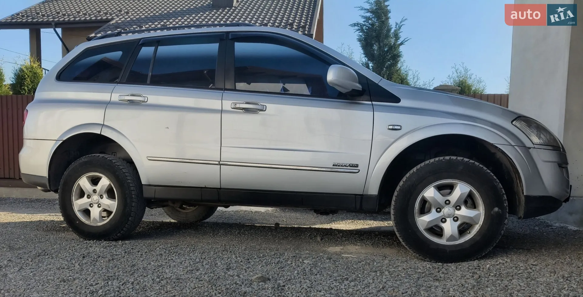 2010 SsangYong Kyron - мініатюра 8