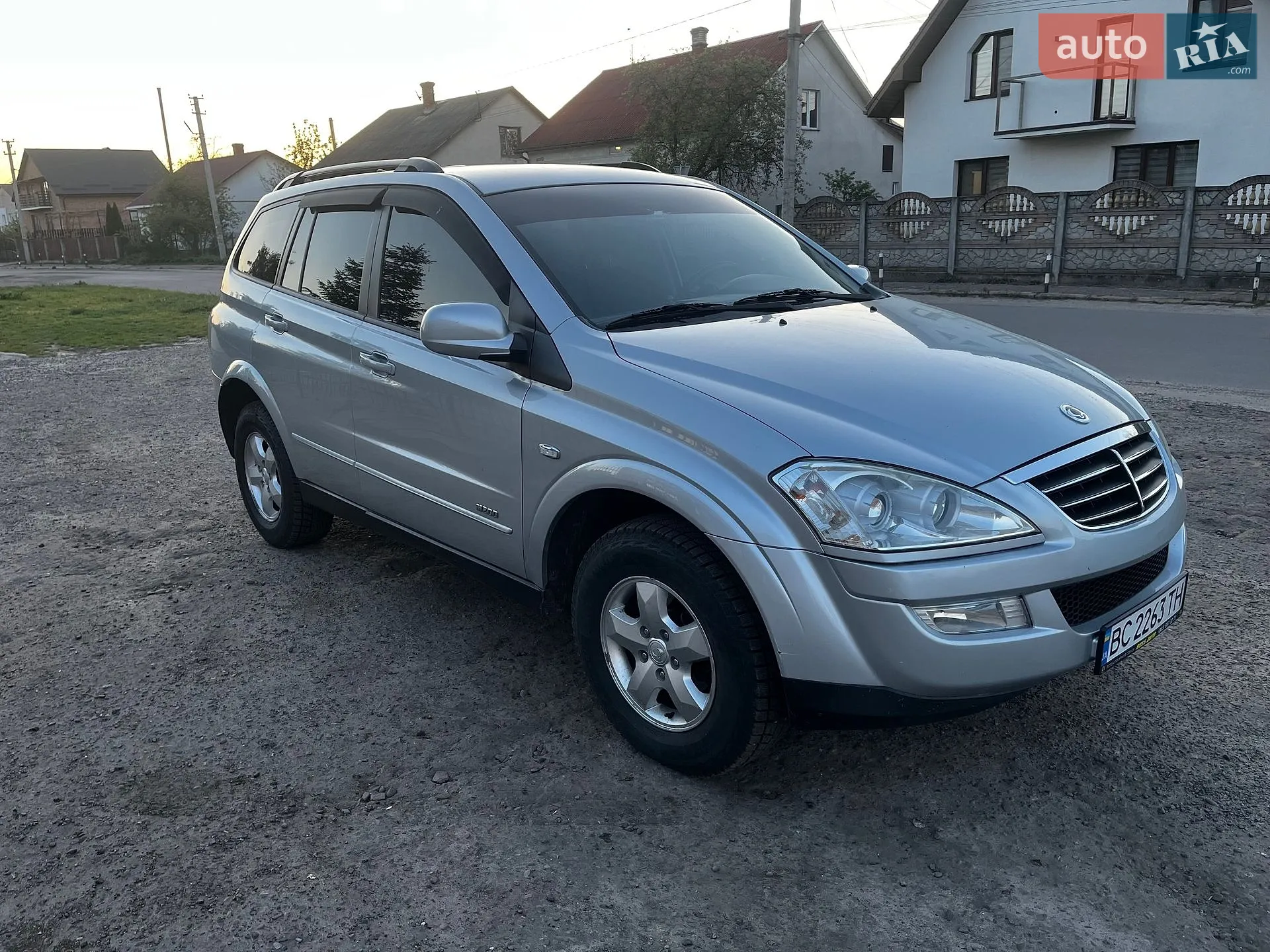 2010 SsangYong Kyron - мініатюра 5
