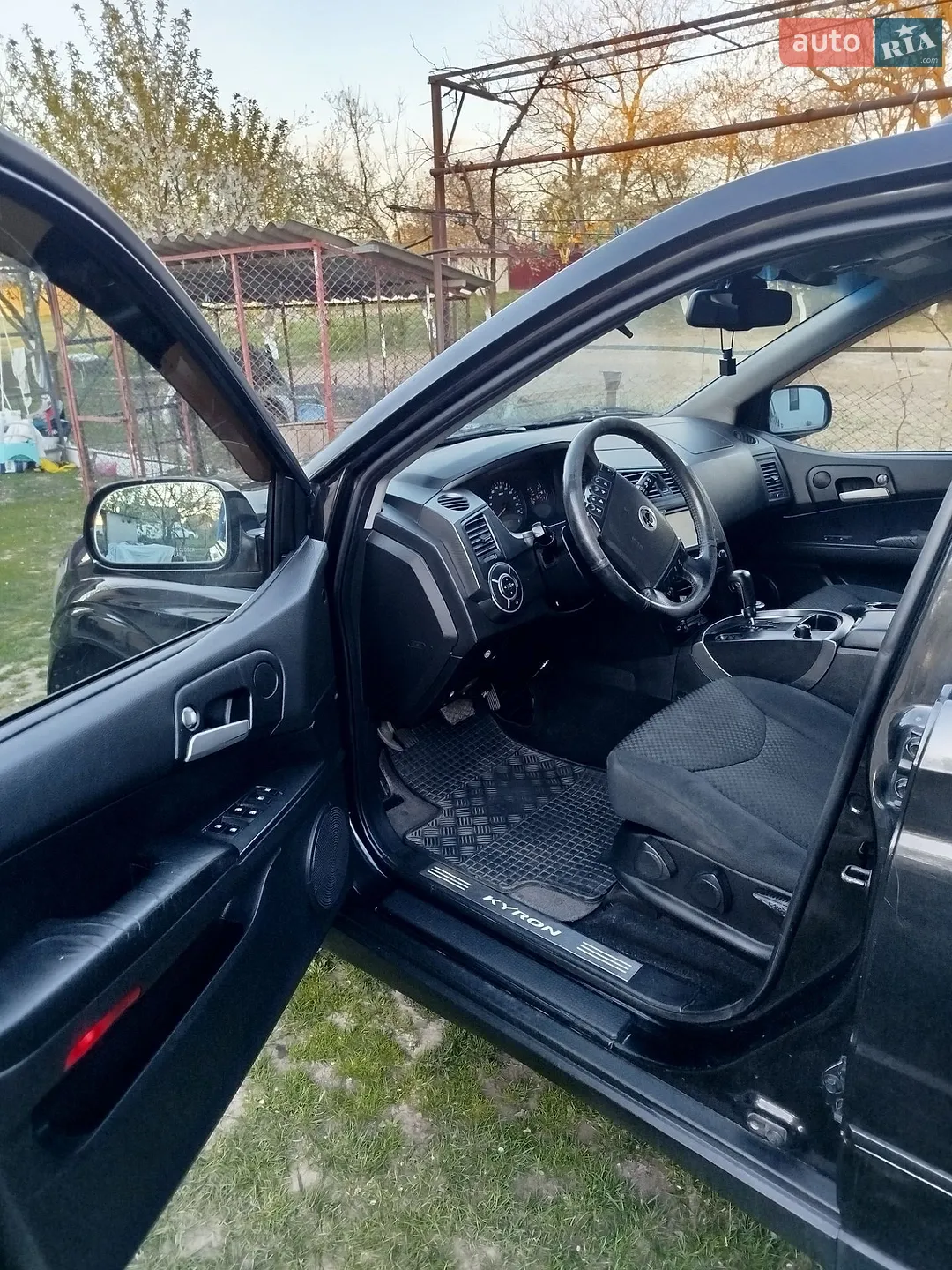 2010 SsangYong Kyron - мініатюра 9