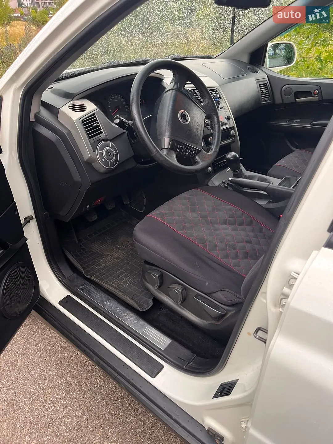 2013 SsangYong Kyron - мініатюра 5