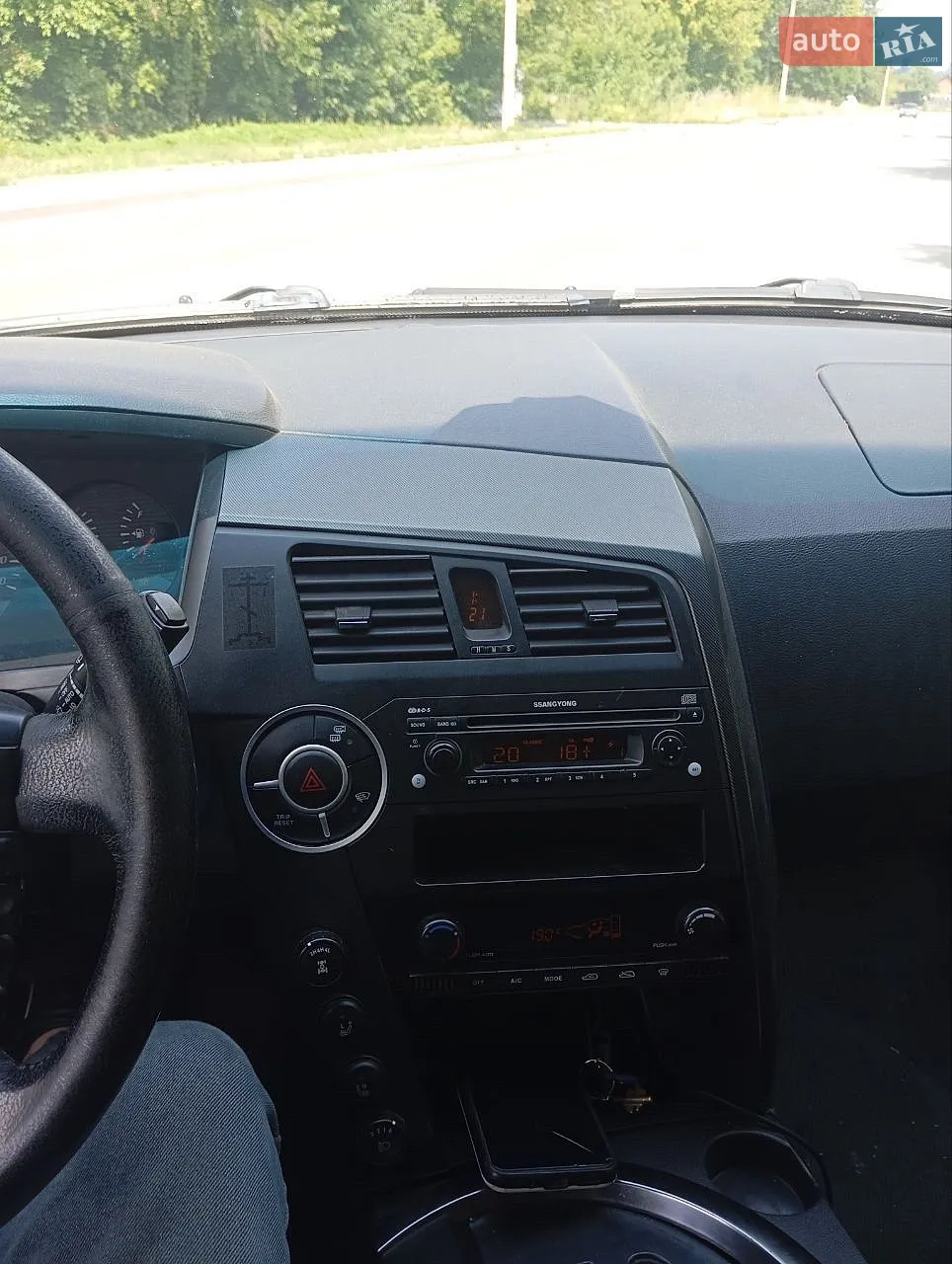 2010 SsangYong Kyron - мініатюра 10