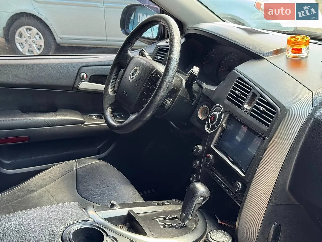 2010 SsangYong Kyron - мініатюра 13