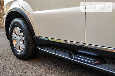 Позашляховик / Кросовер SsangYong Rexton 2014 в 