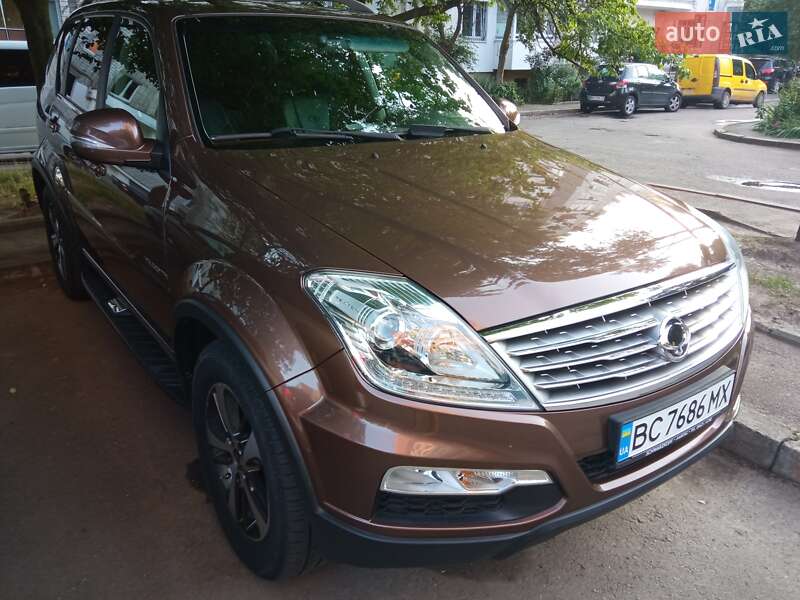Внедорожник / Кроссовер SsangYong Rexton 2015 в Львове