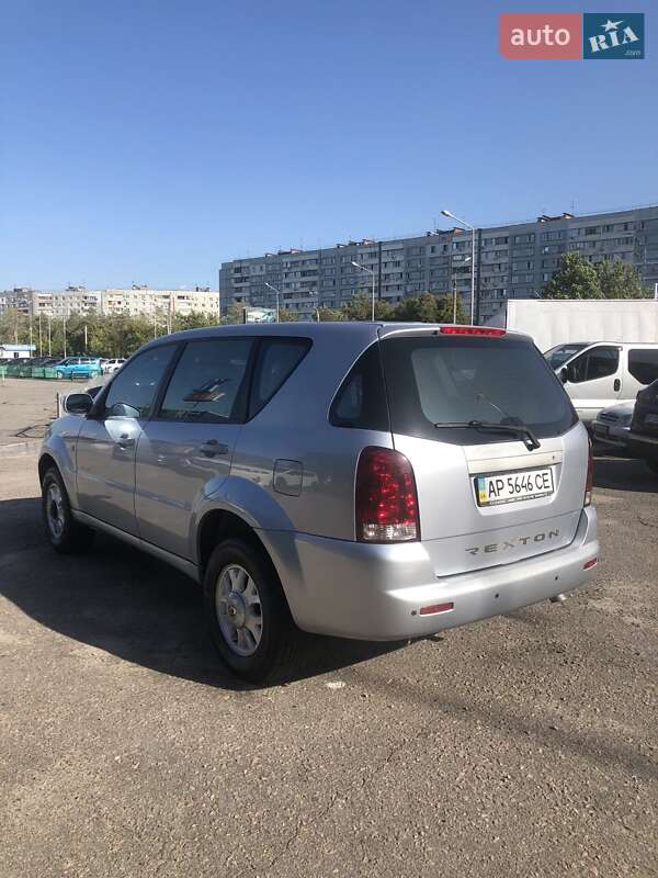 Внедорожник / Кроссовер SsangYong Rexton 2006 в Запорожье