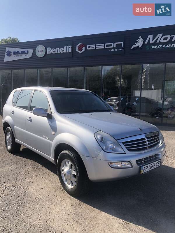Внедорожник / Кроссовер SsangYong Rexton 2006 в Запорожье