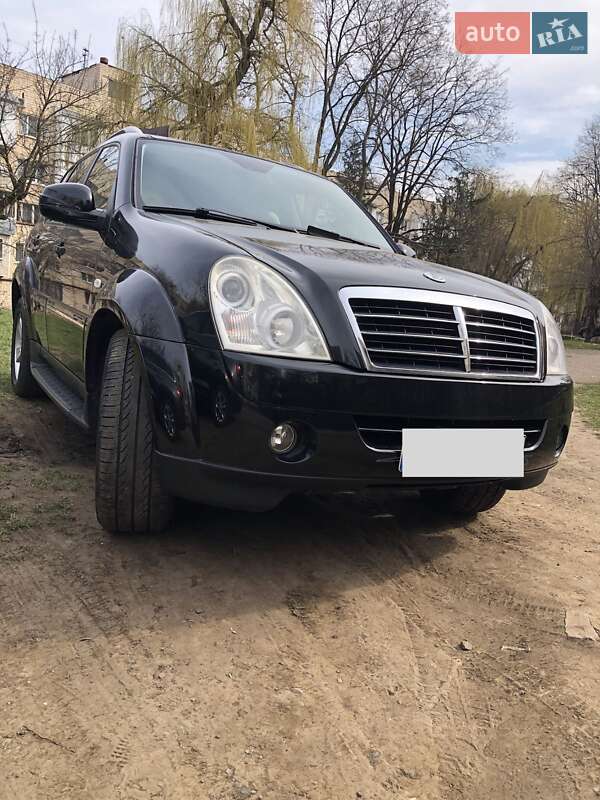 Внедорожник / Кроссовер SsangYong Rexton 2007 в Черновцах